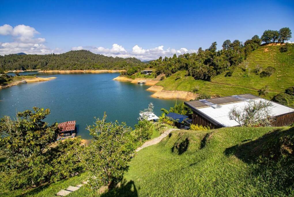 Sky House Cabana Guatape La Pradera  Exterior photo