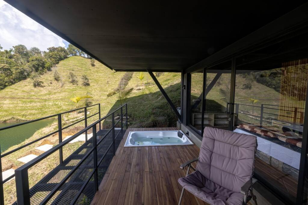 Sky House Cabana Guatape La Pradera  Exterior photo
